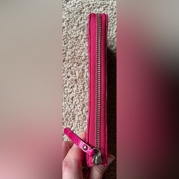 COACH | Fushcia Pink Coach Wallet | Quilted Slim Zip Coach Wallet - Picture 10 of 14